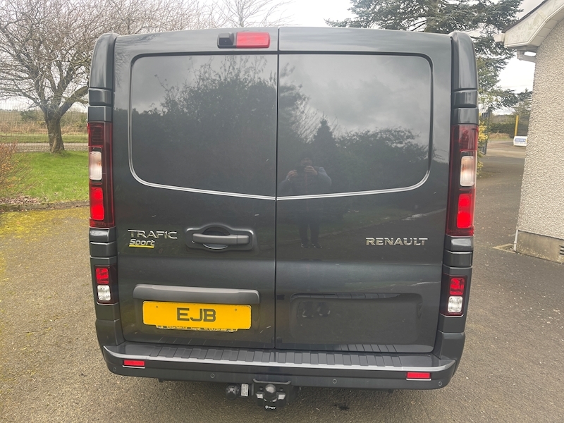 Renault dCi ENERGY 30 Sport Nav Day Camper 2.0 5dr Panel Van Manual Diesel