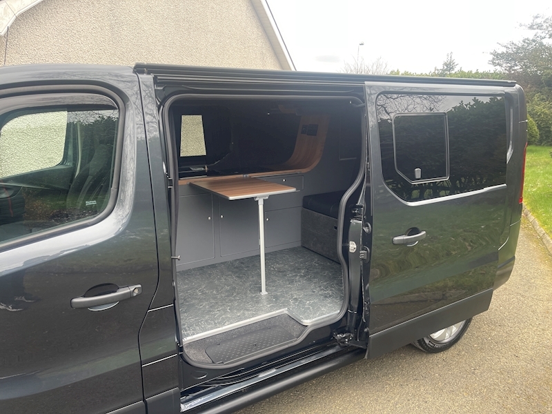 Renault dCi ENERGY 30 Sport Nav Day Camper 2.0 5dr Panel Van Manual Diesel