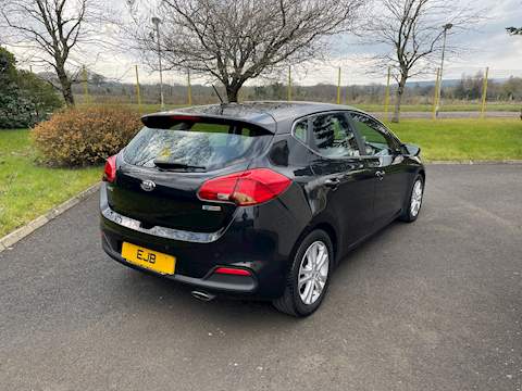 1.6 CRDi EcoDynamics 2 Hatchback 5dr Diesel Manual (100 g/km, 126 bhp)