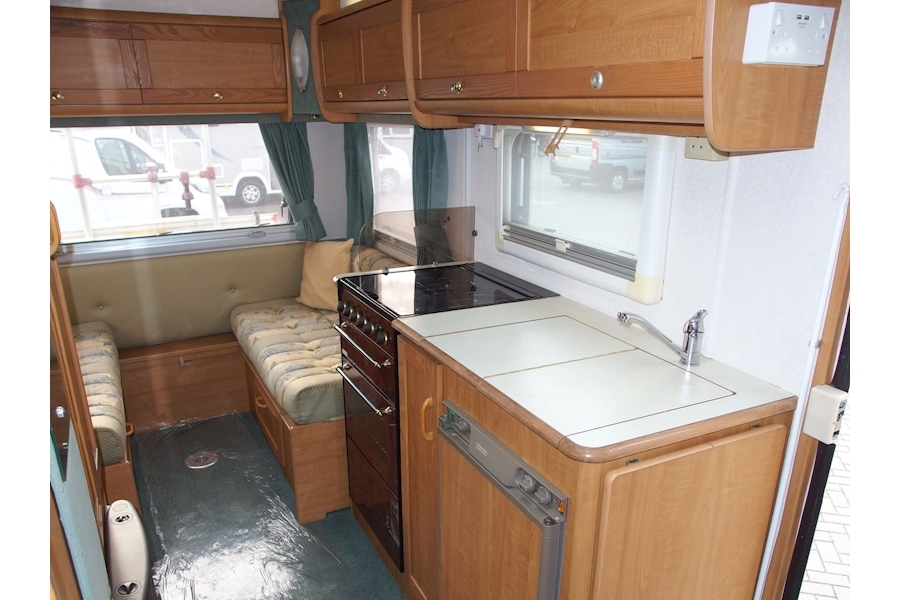 Used Autotrail Tracker RL (U8231) For Sale