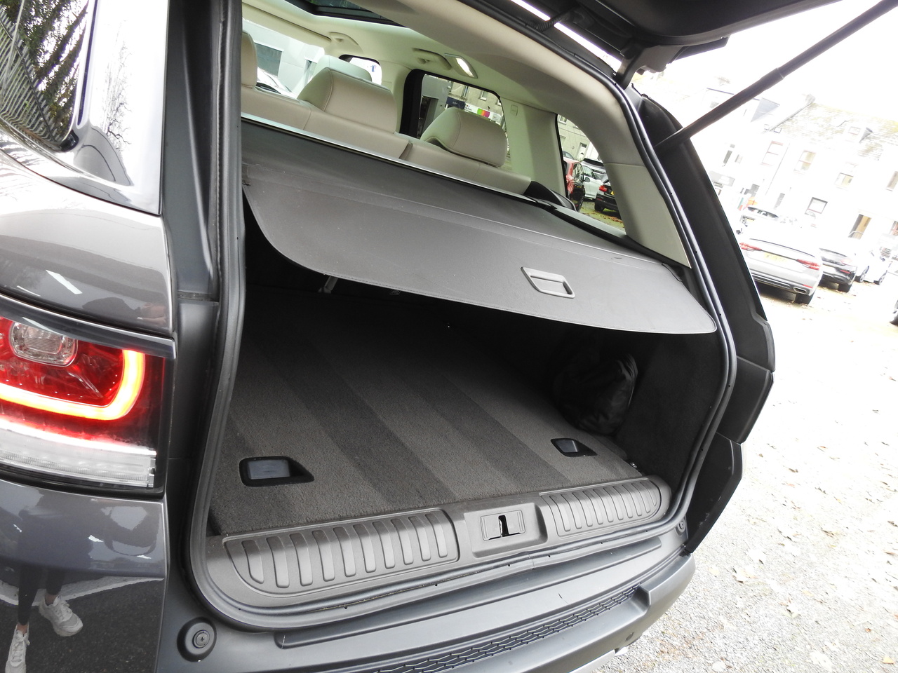Used 2017 Land Rover Range Rover Sport SD V6 HSE For Sale in Devon ...