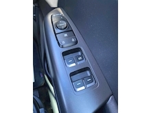 Kia Sportage 1.7 CRDi 2 SUV - Thumb 18