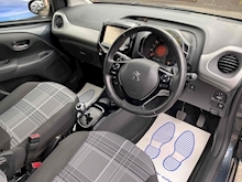 Peugeot 108 1.0 Allure Hatchback - Thumb 9