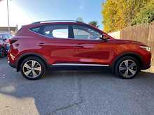 MG MG ZS Exclusive 