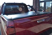 Isuzu D-Max 1.9 Blade Double Cab 4x4 Pick Up Fitted Roller Lid and Style Bar - Thumb 6