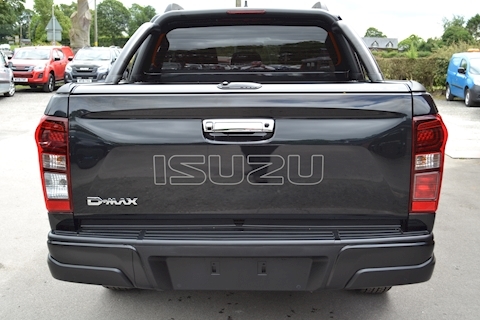 D-Max Blade Double Cab 4x4 Pick Up Fitted Roller Lid with Style Bar 1.9 4dr Pickup Automatic Diesel