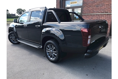 D-Max Blade Double Cab 4x4 Pick UP Fitted Roller Lid and Style Bar 1.9 4dr Pickup Manual Diesel