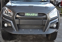 Isuzu D-Max 1.9 XTR Nav Plus Double Cab 4x4 Pick Up Fitted Roller Lid and Style Bar - Thumb 5
