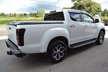 Isuzu D-Max 1.9 Yukon Double Cab 4x4 Pick Up Demo Spec with Fitted Mountain Lid - Thumb 4