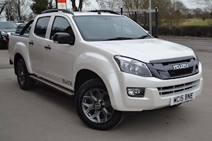 Isuzu D-Max Blade Double Cab 4x4 Pick Up Roller Lid With Style Bar