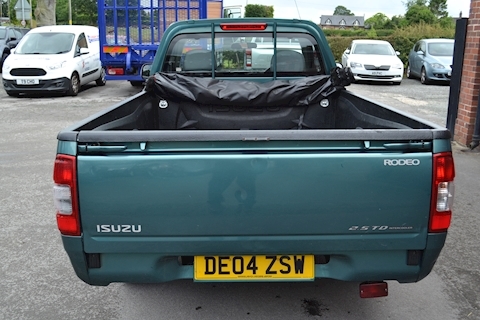 Tf Rodeo Single Cab 4x2 Pick Up 2.5 2dr Pickup Manual Diesel