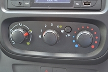 Vauxhall Vivaro 1.6 LWB L2 H1 2900 Cdti 120ps EURO 6 - Thumb 12