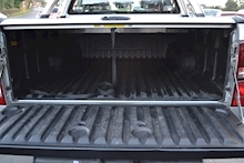 Isuzu D-Max 2.5 Utah Vision Double Cab 4x4 Pick Up Fitted Roller Lid and Style Bar - Thumb 7