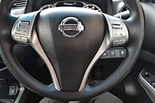 Nissan Navara 2.3 King Cab Acenta Dci 4X4 Pick Up - Thumb 11