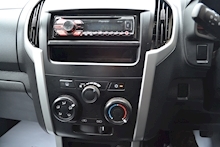 Isuzu D-Max 2.5 Eiger Twin Turbo Double Cab 4x4 Pick Up - Thumb 9