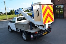 Toyota Hilux 2.5 Active 4x4 D-4D 13.5 Mtr CPL MEWP Cherry Picker - Thumb 4