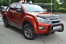 Isuzu D-Max 2.5 Blade Double Cab 4x4 Pick Up Fitted Roller Lid and Style Bar - Thumb 0
