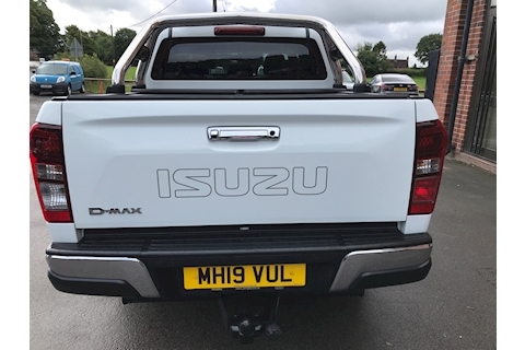 D-Max Utah Double Cab 4x4 Pick Up Fitted Roll Lid and Style Bar 1.9 4dr Pickup Automatic Diesel