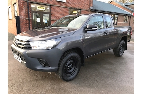 2017 Toyota Hilux Active 4Wd D-4D Extra Cab 4x4 Pick Up Euro 6 2.4 4dr Manual Diesel Grey