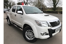 Toyota Hilux 3.0 Invincible 3.0 D-4D Double Cab 4x4 Pick Up Fitted Roller Lid and Style Bar - Thumb 0