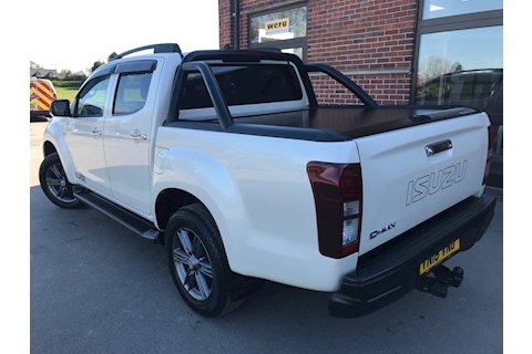 D-Max Blade Double Cab 4x4 Pick Up Fitted Roller Shutter and Style Bar 1.9 4dr Pickup Automatic Diesel