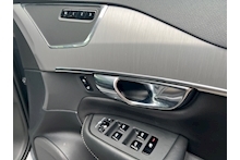Volvo XC90 2.0 B5 MHEV Momentum Pro 7 Seat AWD - Thumb 7