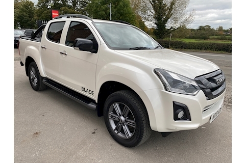 Isuzu D-Max D-Max Blade Double Cab 4x4 Pick Up Fitted Roller Lid Euro 6 1.9 4dr Pickup Manual Diesel