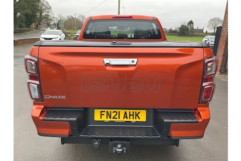 D-Max DL40 Double Cab 4x4 Pick Up Fitted Roller Lid 1.9 4dr Pickup Automatic Diesel