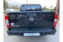 Nissan Navara 2.3 dCi N-Guard 190 TT Double Cab 4x4 Pick Up - Thumb 2