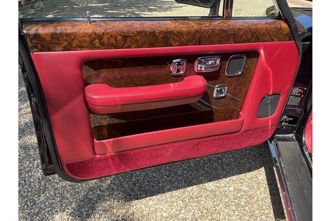 6 Door stretch limo Saloon 6.8 Automatic Petrol