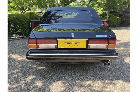 6 Door stretch limo Saloon 6.8 Automatic Petrol