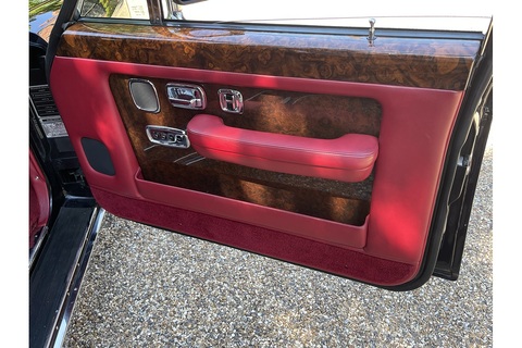 6 Door stretch limo Saloon 6.8 Automatic Petrol