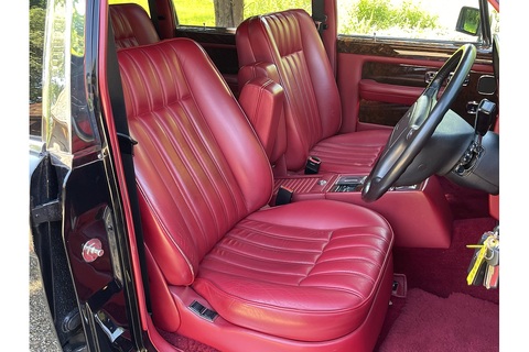 6 Door stretch limo Saloon 6.8 Automatic Petrol