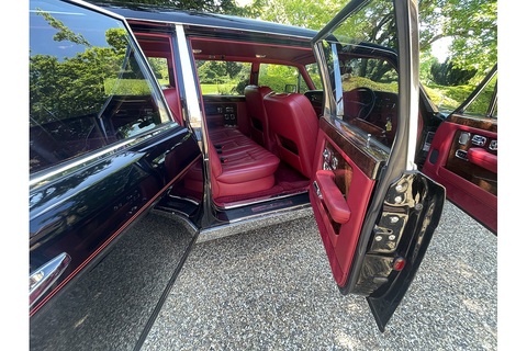 6 Door stretch limo Saloon 6.8 Automatic Petrol
