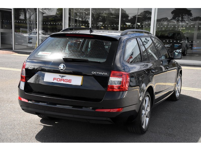 Skoda Octavia Se Sport Tdi Estate 1.6 Manual Diesel