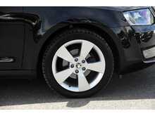 17/17 Skoda Octavia SE Sport TDI