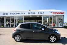 14/14 Peugeot 208 Style