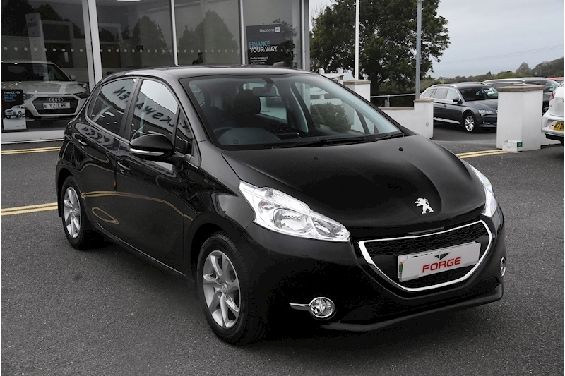 Peugeot 208 Hdi Active Hatchback 1.4 Manual Diesel