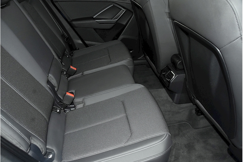 Audi Q3 Tfsi S Line Estate 1.5 Semi Auto Petrol