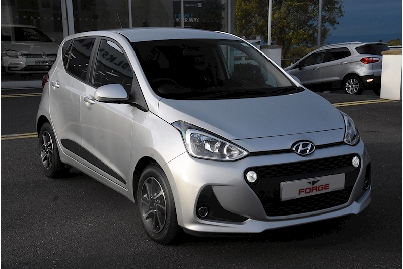 Hyundai I10 Premium Hatchback 1.2 Manual Petrol