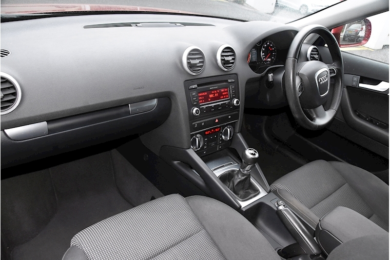 Audi A3 Tdi Sport Hatchback 1.6 Manual Diesel