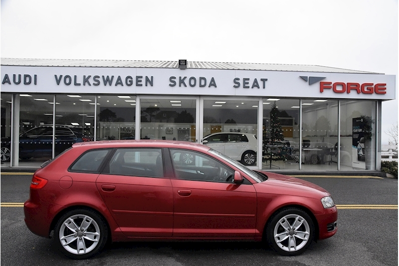 Audi A3 Tdi Sport Hatchback 1.6 Manual Diesel