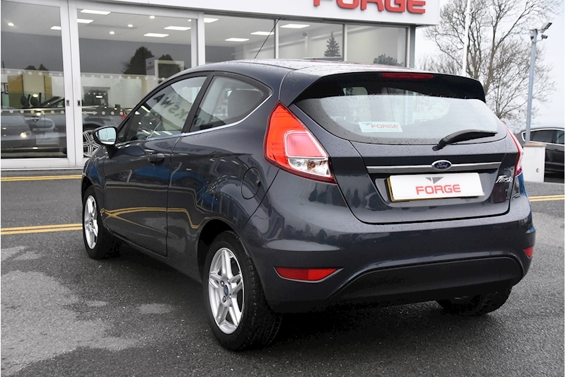 Ford Fiesta Zetec Hatchback 1.2 Manual Petrol