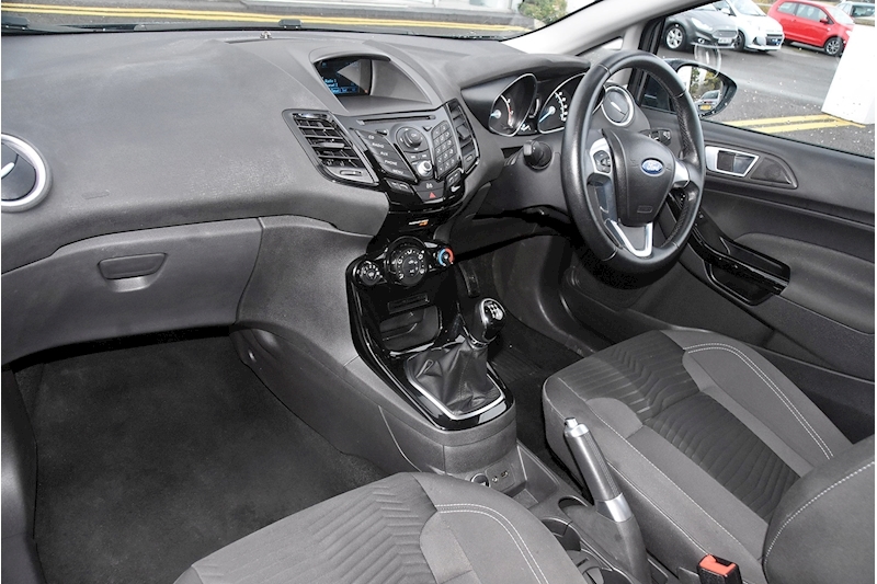 Ford Fiesta Zetec Hatchback 1.2 Manual Petrol