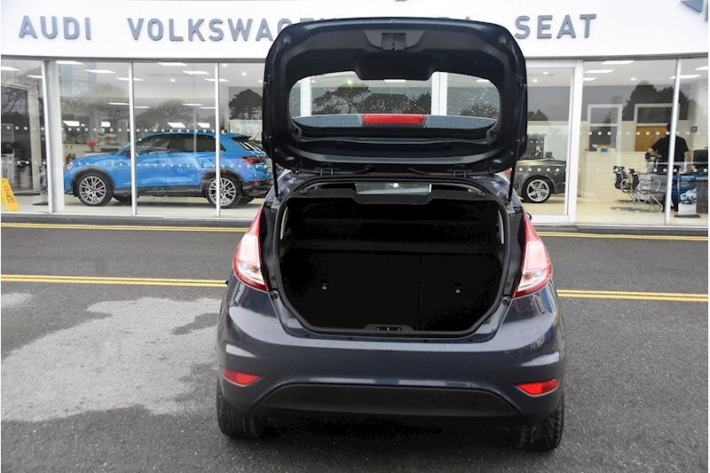 Ford Fiesta Zetec Hatchback 1.2 Manual Petrol