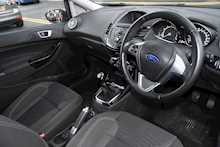 63/13 Ford Fiesta Zetec 1.2 Manual Hatchback
