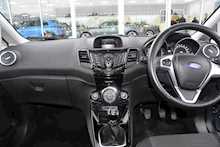 63/13 Ford Fiesta Zetec 1.2 Manual Hatchback