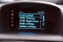63/13 Ford Fiesta Zetec 1.2 Manual Hatchback