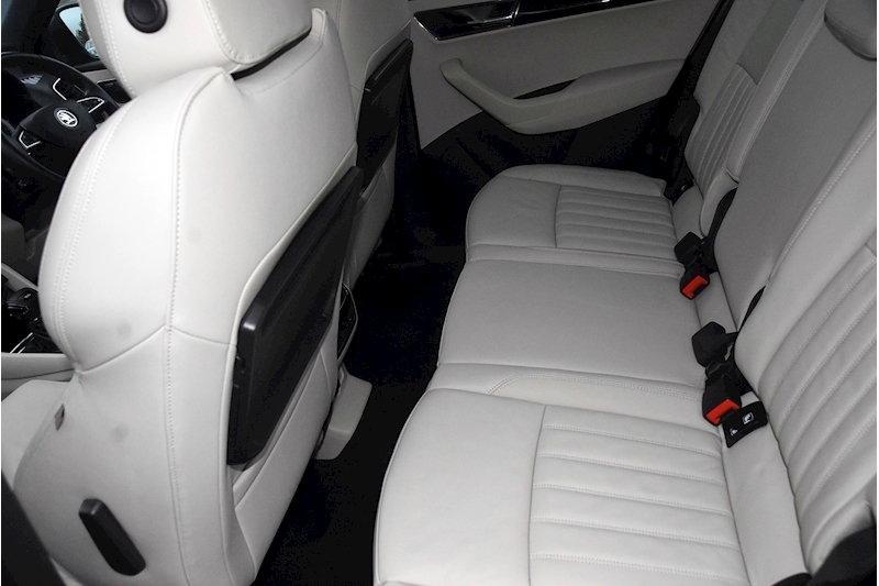 Skoda Karoq Se L Tsi Dsg Estate 1.5 Semi Auto Petrol