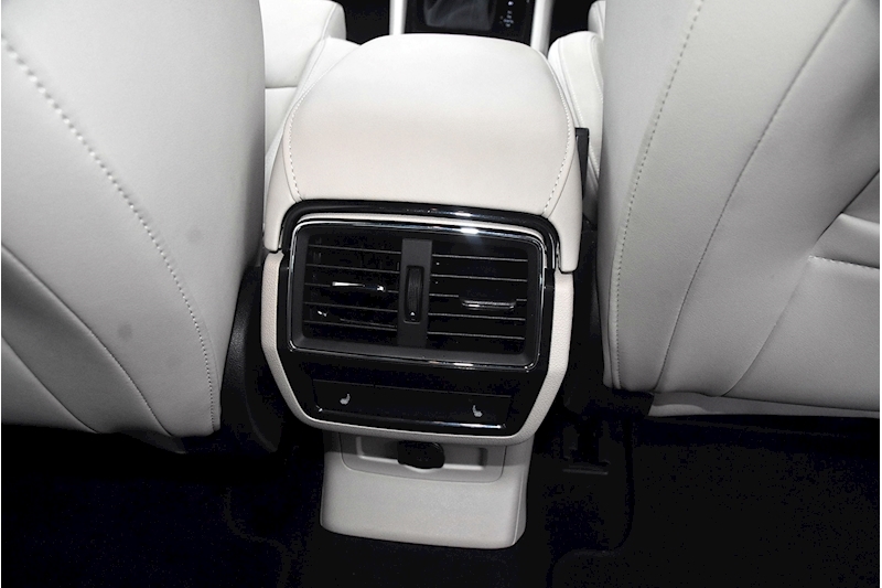 Skoda Karoq Se L Tsi Dsg Estate 1.5 Semi Auto Petrol